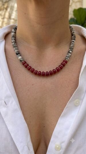 Cadena Red Accent