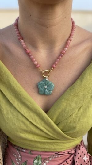 Cadena Rose Quartz Flower